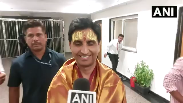 कुमार विश्वास ने कहा विश्व भारत के खिलाफ कर रहा षड्यंत्र, बाबा महाकाल करेंगे रक्षा