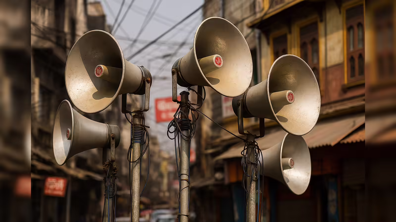 लाउडस्पीकर डाउन... तो ऐप से घर-घर अज़ान, नमाज़ 'फ्रॉम होम' का नया दौर